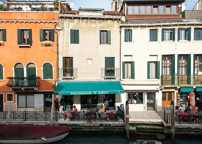 Allo Squero 招待所 3*